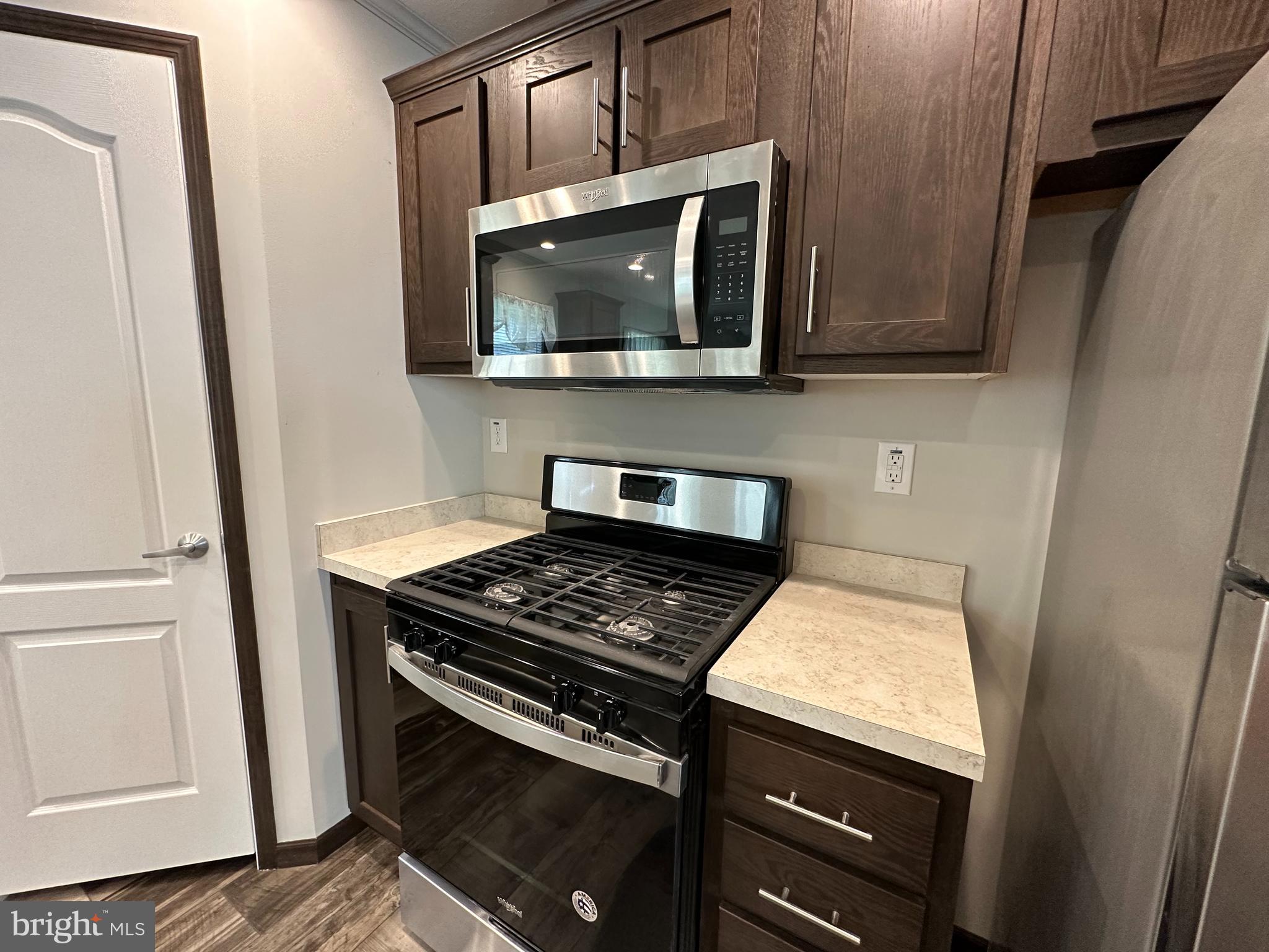 156 Cambridge Road Coatesville, PA 19320 - Photo 3 of 45