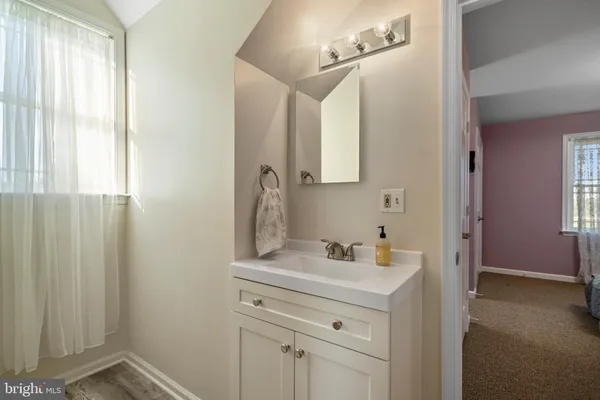 $940,000 | 27472 Strawberry Hill Road, Rhoadesville, VA 22542