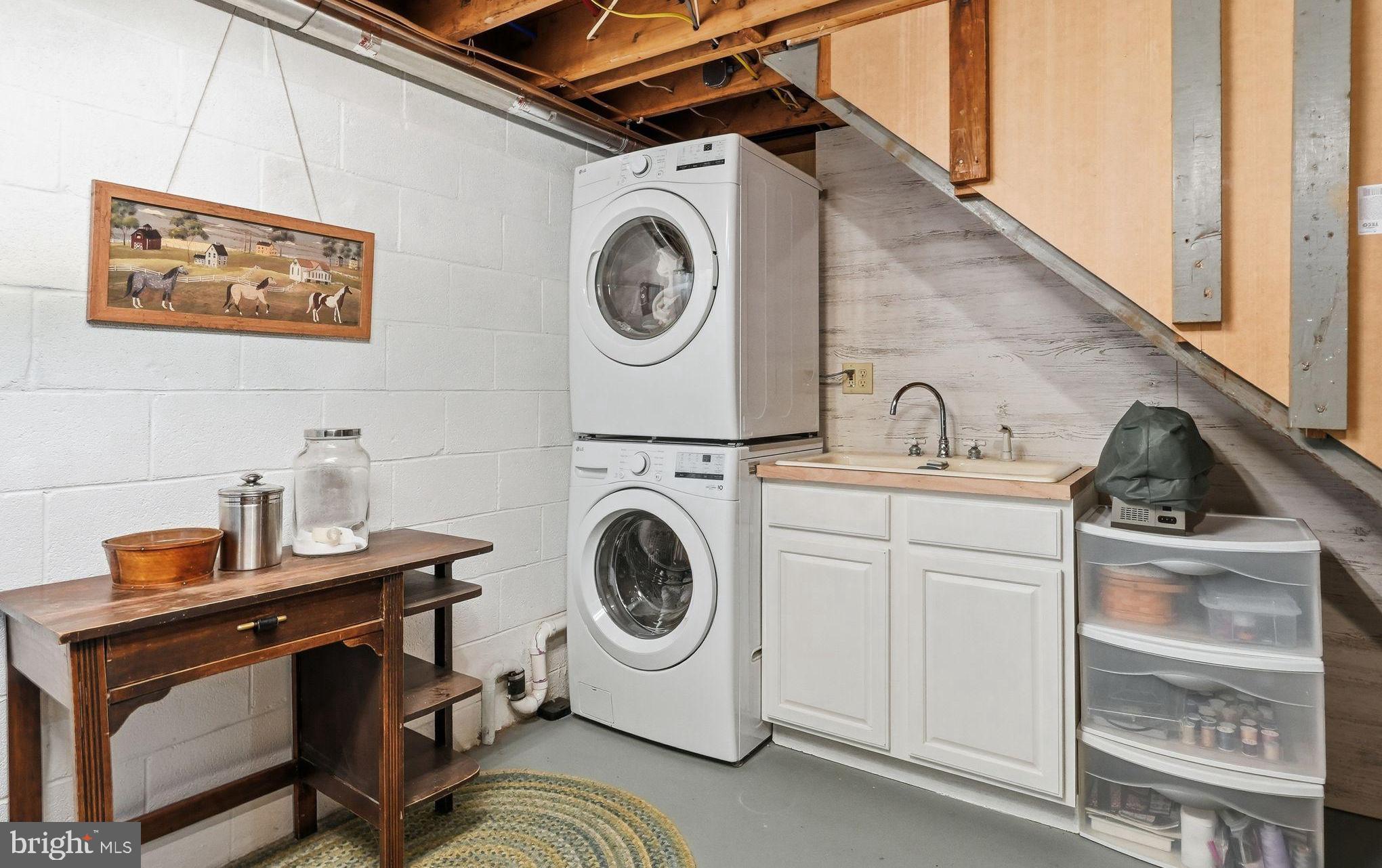 481 James City Road Leon, VA 22725 - Photo 43 of 89 a utility room with dryer and washer