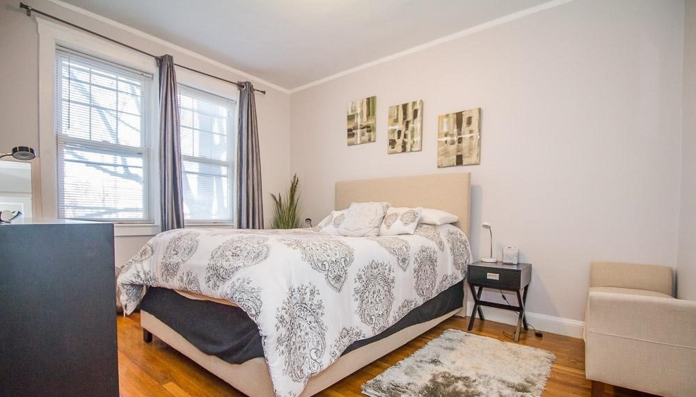 187 Kent Street, Unit 3 Brookline, MA 02446 - Photo 4 of 6