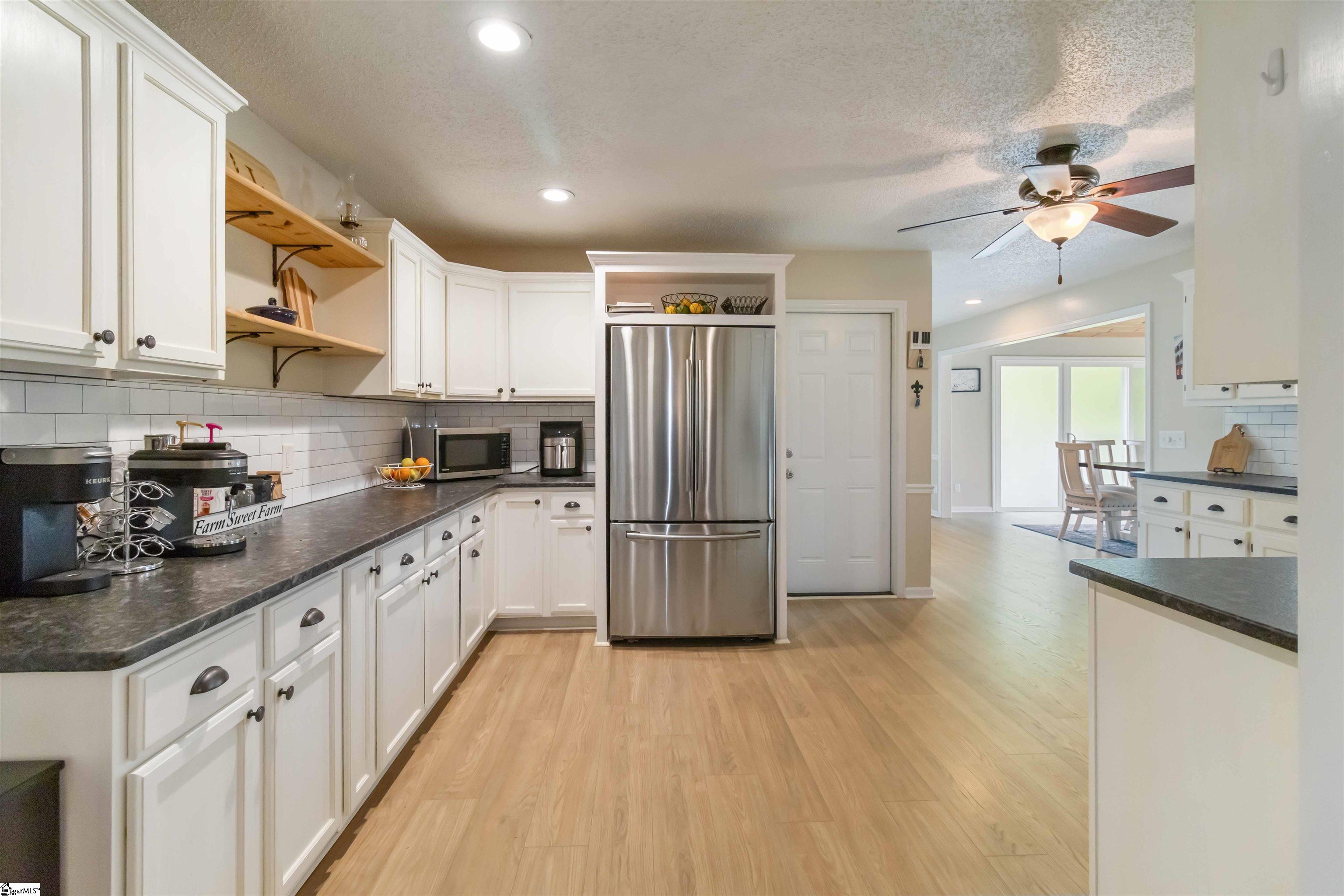 180 Canady Road Wellford, SC 29385 - Photo 8 of 50
