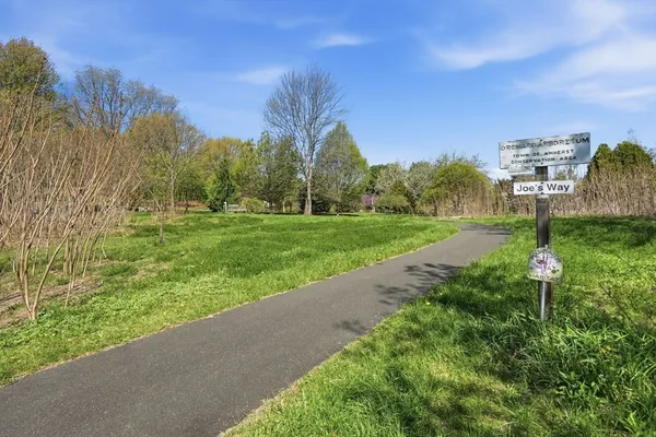 $449,500 | 24 McIntosh Drive, Unit 24, Amherst, MA 01002