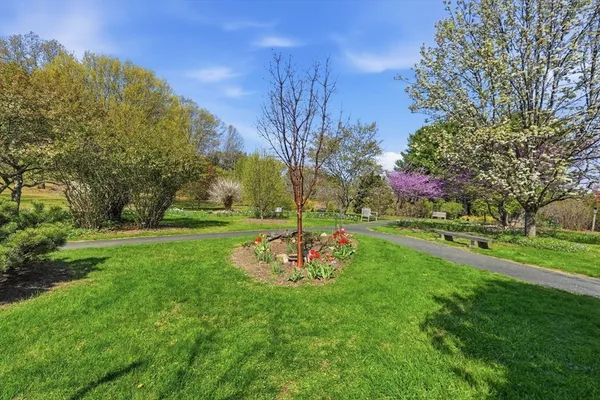 $449,500 | 24 McIntosh Drive, Unit 24, Amherst, MA 01002