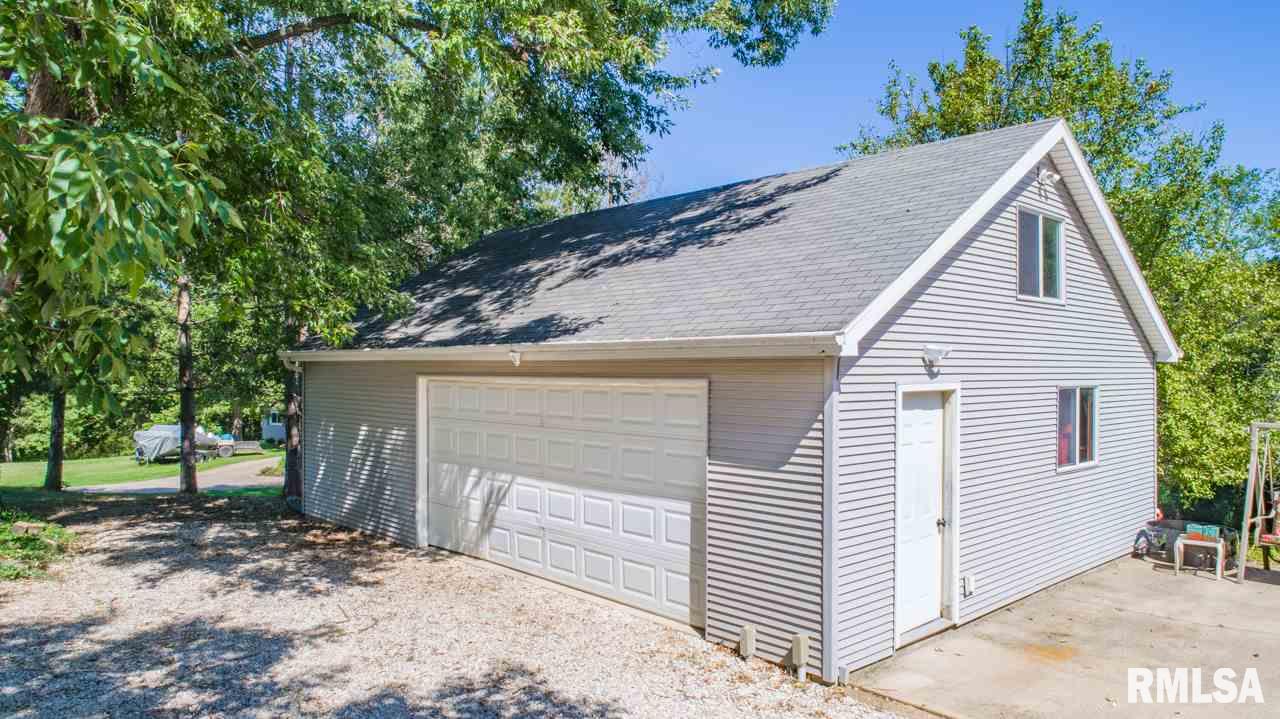 300 Grebner Road Metamora, IL 61548 - Photo 5 of 36