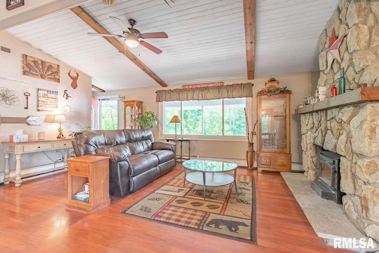 300 Grebner Road Metamora, IL 61548 - Photo 9 of 36