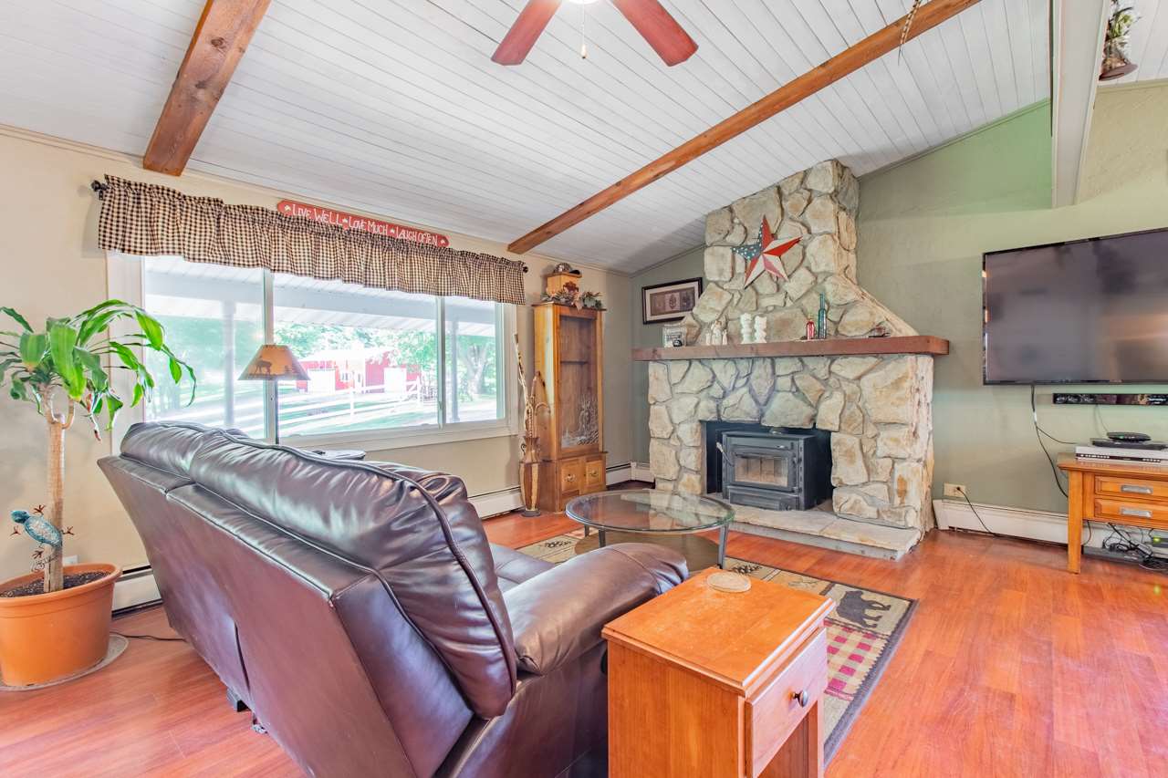 300 Grebner Road Metamora, IL 61548 - Photo 10 of 36
