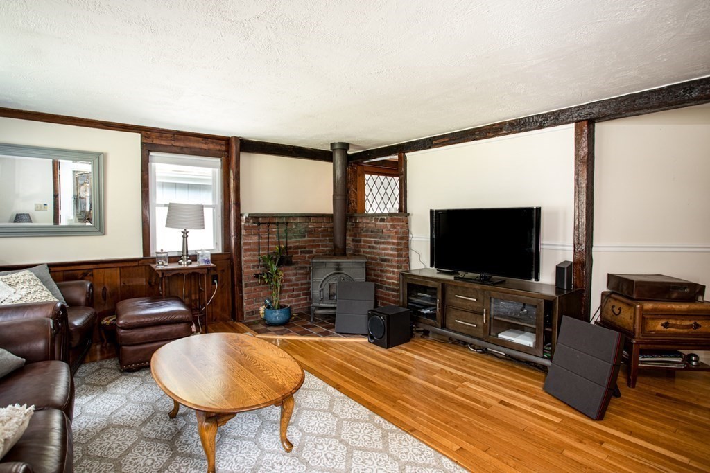 58 McClelland Road Halifax, MA 02338 - Photo 4 of 42 Gallery Image 4