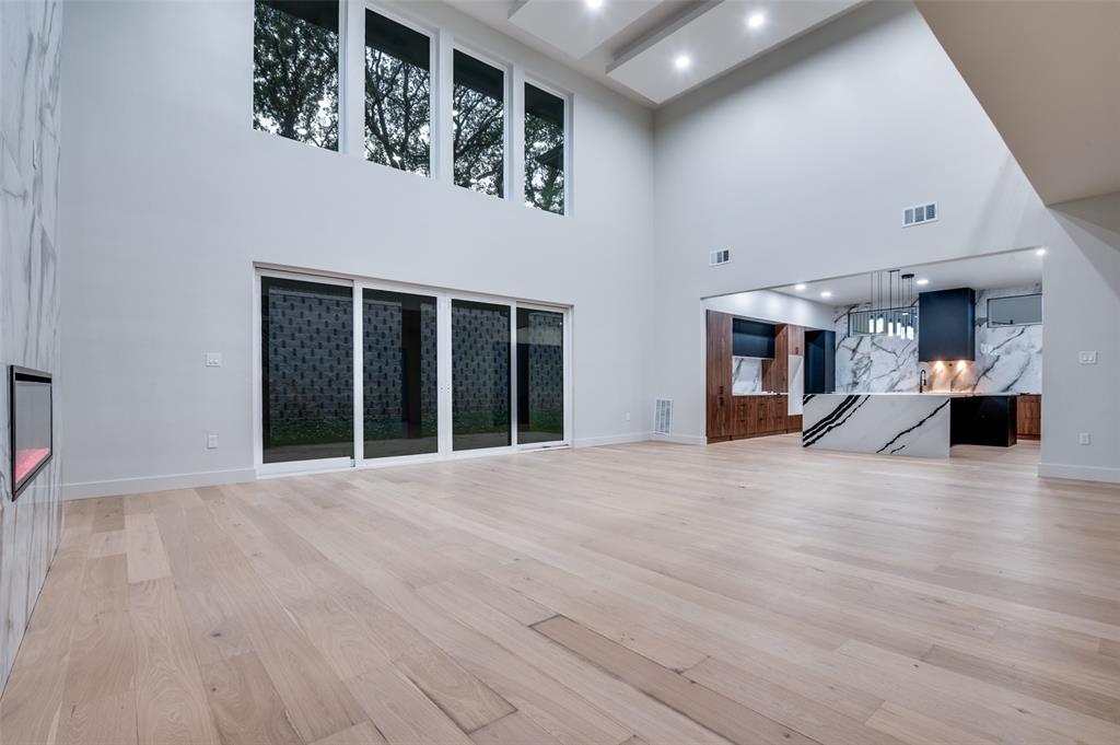 6301 Tiffany Oaks Lane Arlington, TX 76016 - Photo 11 of 40 a view of an entryway with wooden floor