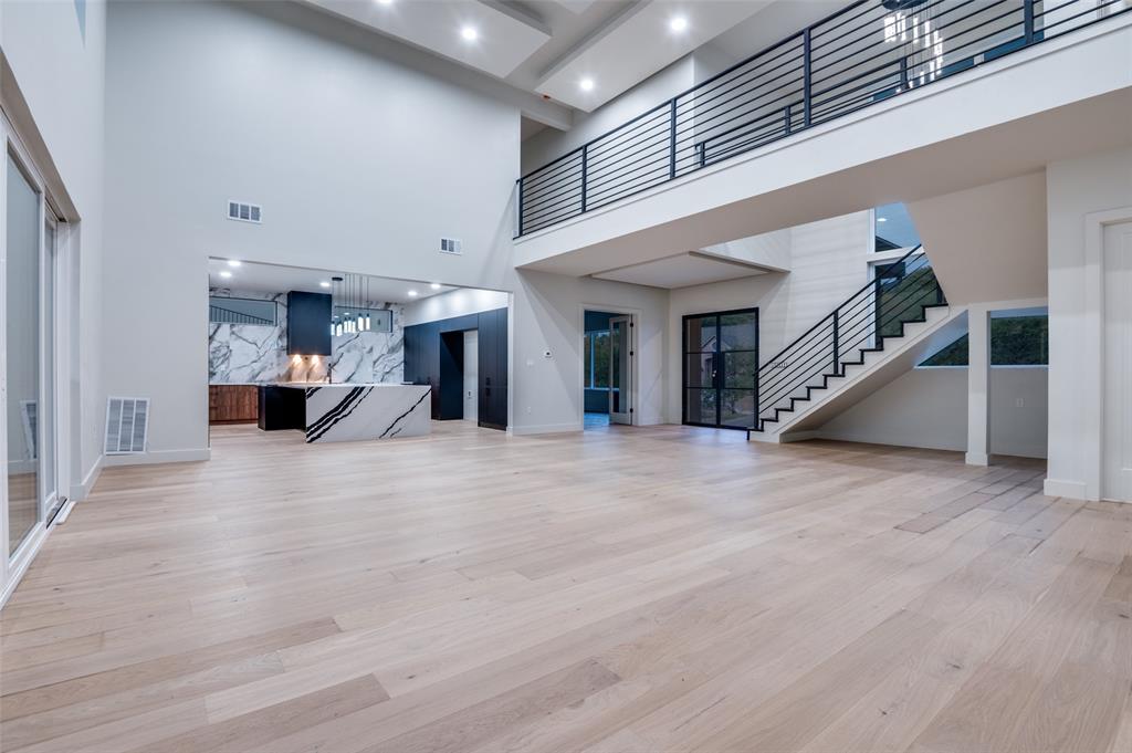 6301 Tiffany Oaks Lane Arlington, TX 76016 - Photo 8 of 40 a view of a hall with stairs