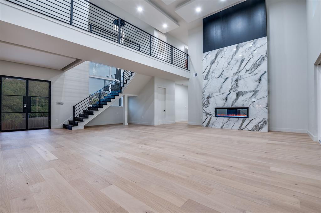 6301 Tiffany Oaks Lane Arlington, TX 76016 - Photo 9 of 40 a view of an empty room