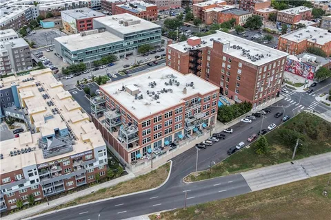 $1,199,000 | 210 West 5th Street, Unit 211, Kansas City, MO 64105