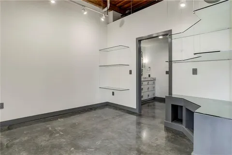 $1,199,000 | 210 West 5th Street, Unit 211, Kansas City, MO 64105
