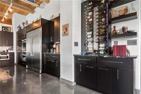 $1,199,000 | 210 West 5th Street, Unit 211, Kansas City, MO 64105