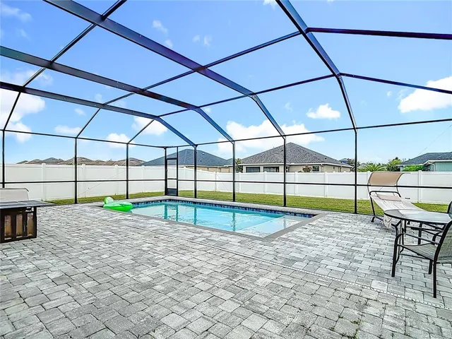 $469,000 | 1810 Johnson Pointe Drive, Plant City, FL 33566