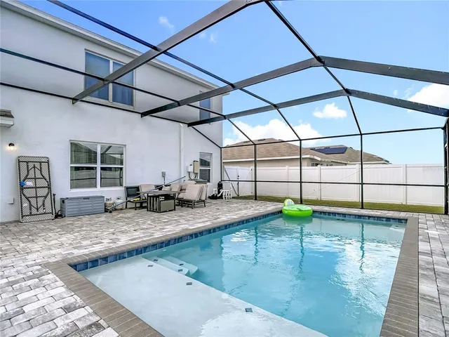 $469,000 | 1810 Johnson Pointe Drive, Plant City, FL 33566