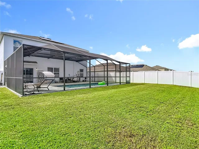 $469,000 | 1810 Johnson Pointe Drive, Plant City, FL 33566