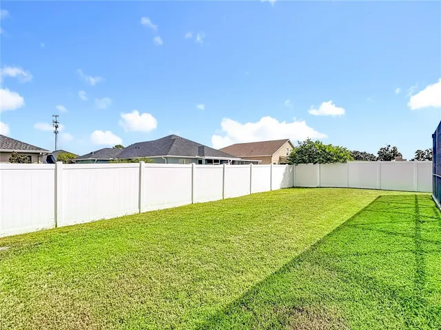 $469,000 | 1810 Johnson Pointe Drive, Plant City, FL 33566