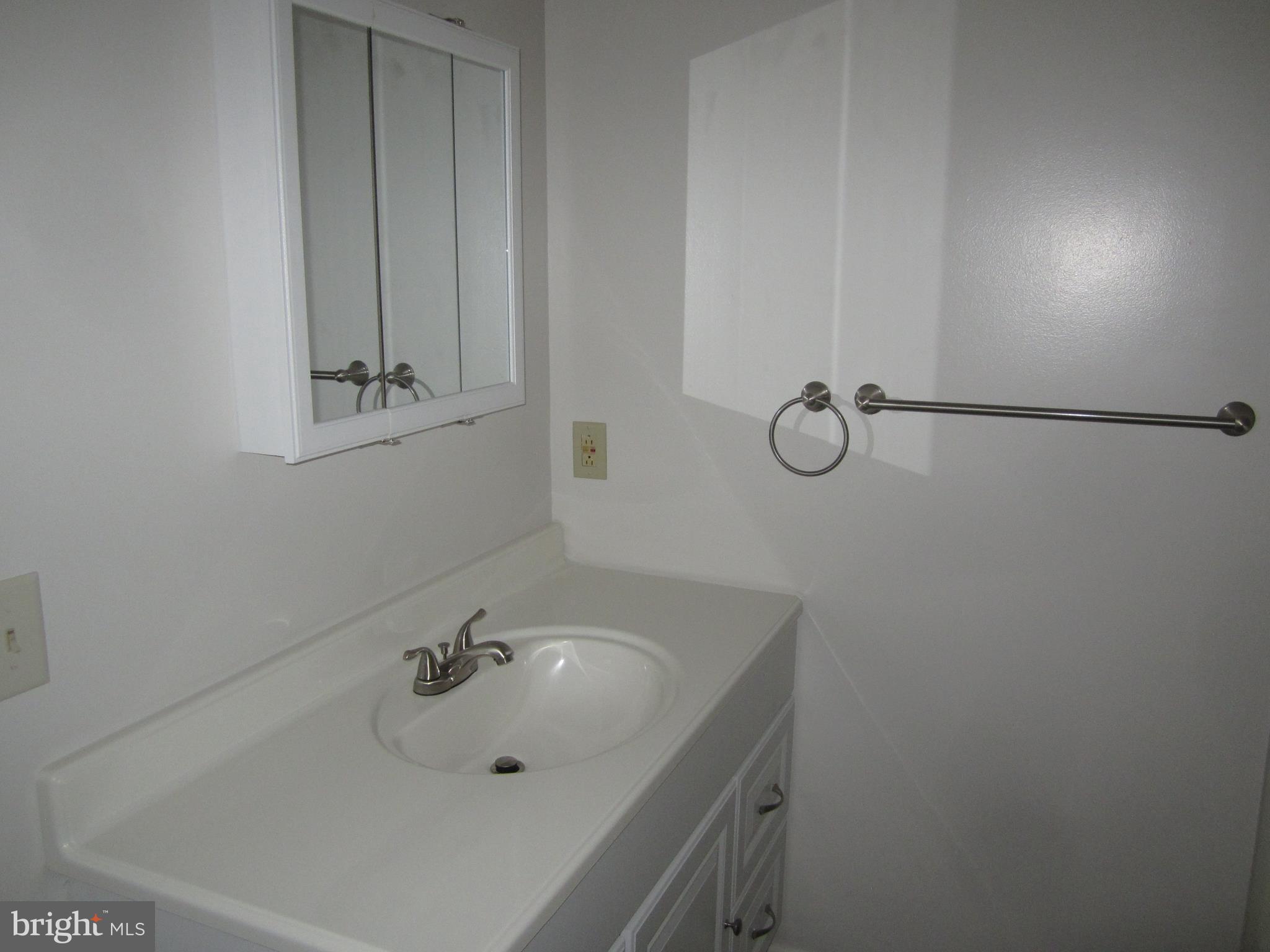 6811 Bobtown Road Hurlock, MD 21643 - Photo 9 of 14 Full Bath