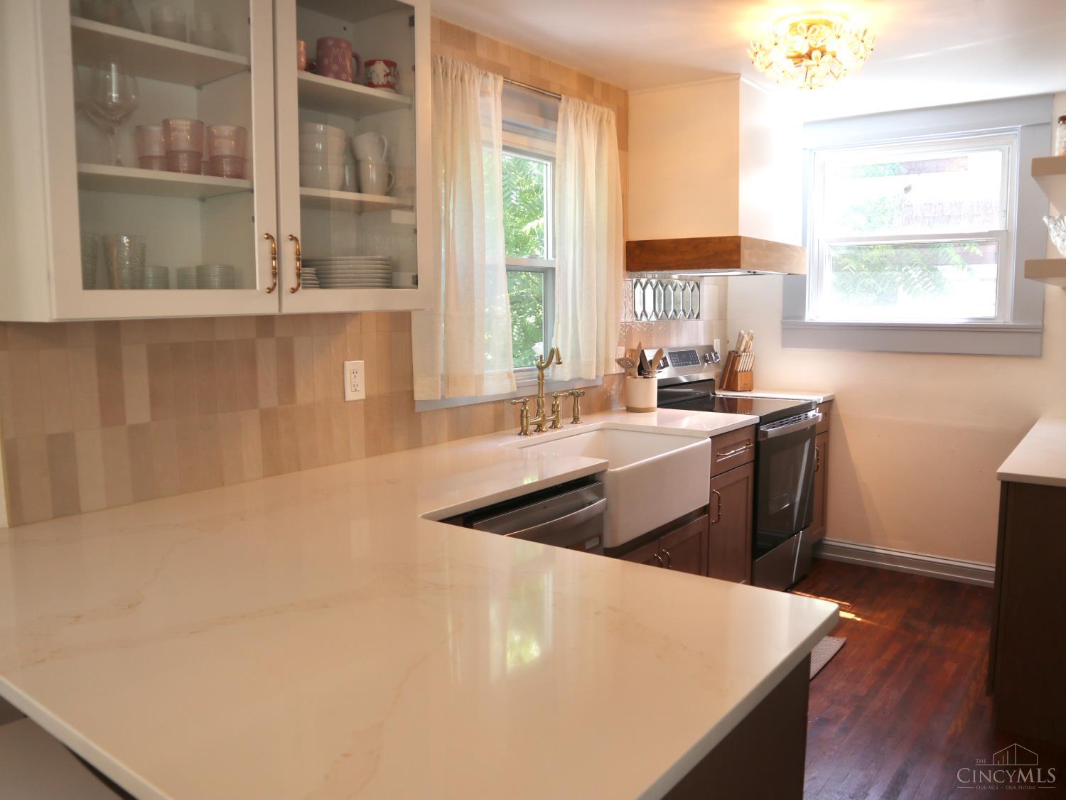 3616 Madison Road Cincinnati, OH 45209 - Photo 3 of 25