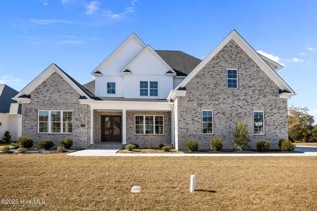 $948,500 | 800 Rupert Drive, Greenville, NC 27858