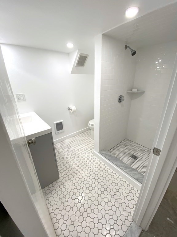 35 Spring Street Somerville, MA 02143 - Photo 19 of 25