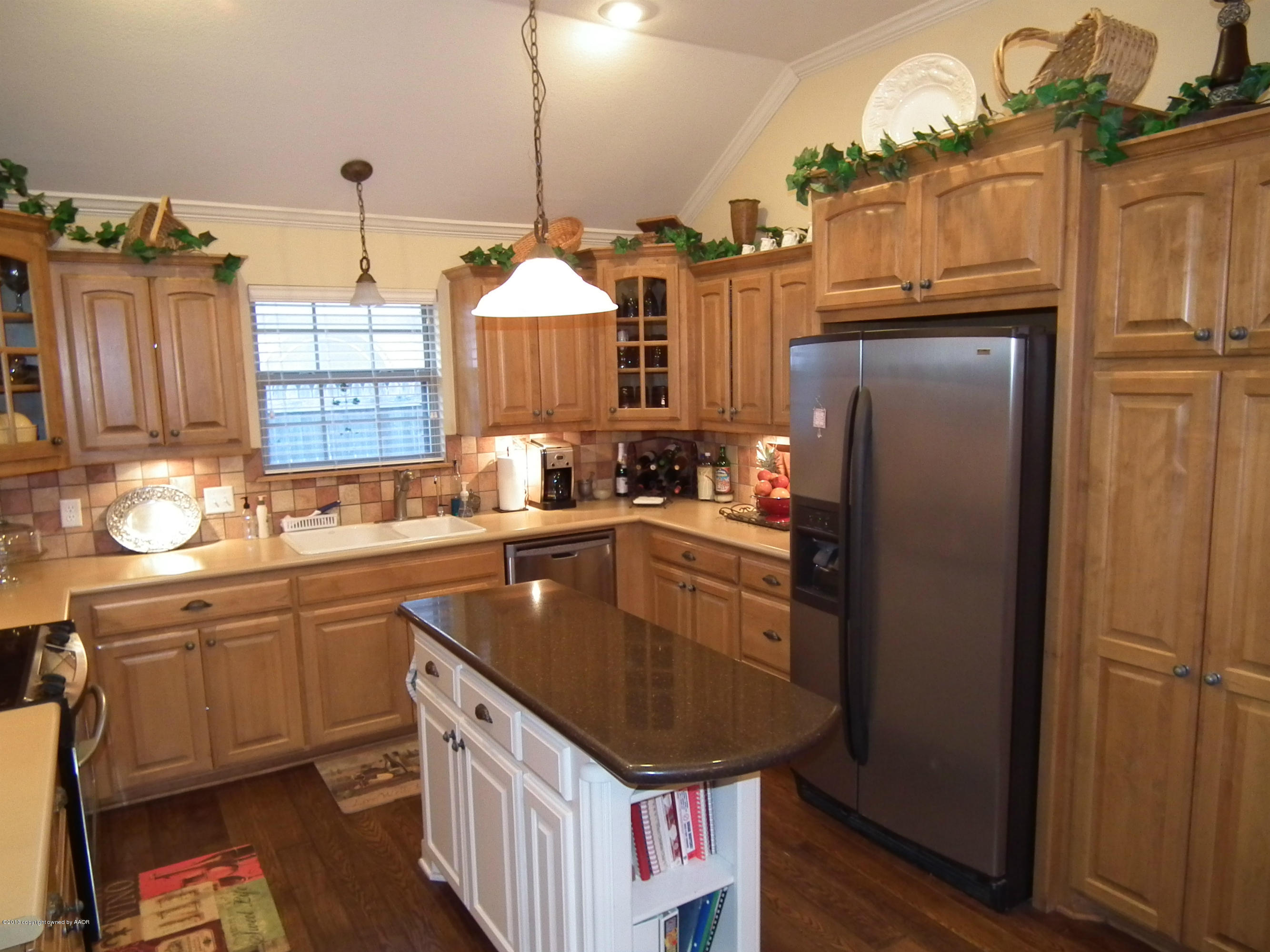 6804 Thunder Road Amarillo, TX 79119 - Photo 13 of 21 Kitchen