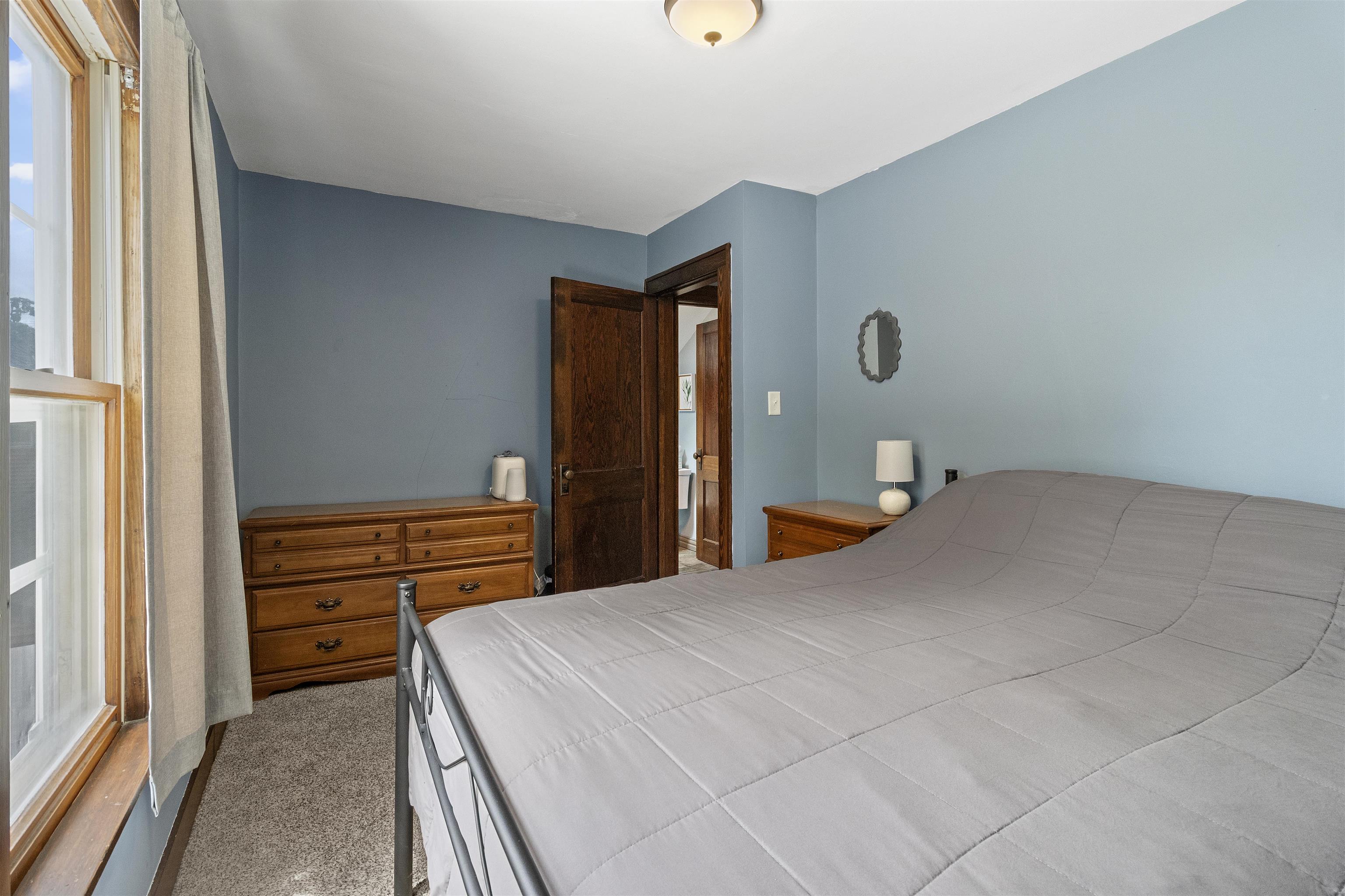 1311 Manila Street Manitowoc, WI 54220 - Photo 21 of 27