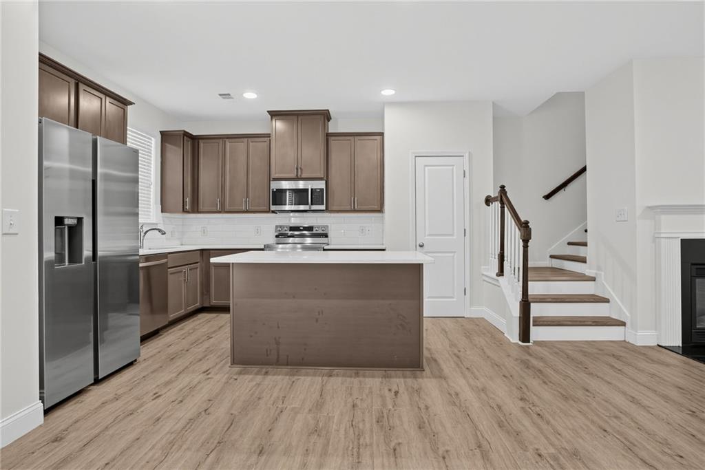 4933 Longview Walk Decatur, GA 30035 - Photo 5 of 19 Gallery Image 5