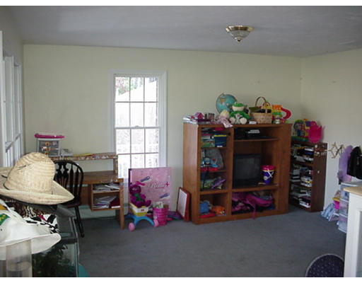 305 Grogan Road Barre, MA 01005 - Photo 19 of 30