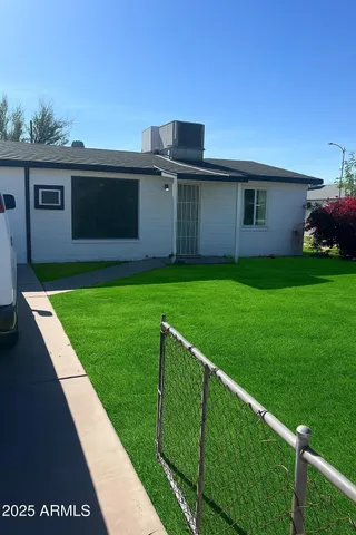 $1,900 | 3045 West Coronado Road, Phoenix, AZ 85009