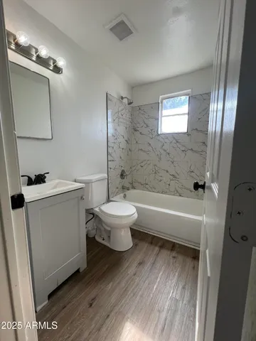 $2,000 | 3045 West Coronado Road, Phoenix, AZ 85009