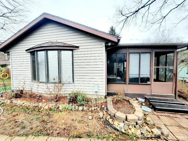 $234,900 | 501 South Harvey Road, Muncie, IN 47304