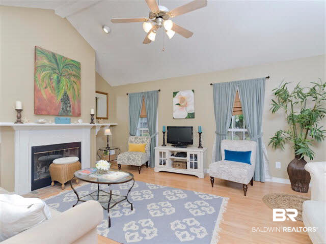464 Ridgewood Drive Daphne, AL 36526 - Photo 3 of 18 Living room