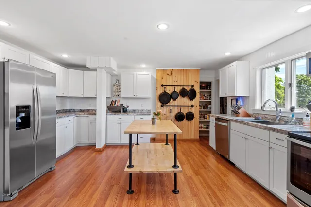 $1,800,000 | 284 Allen Road, Pownal, ME 04069