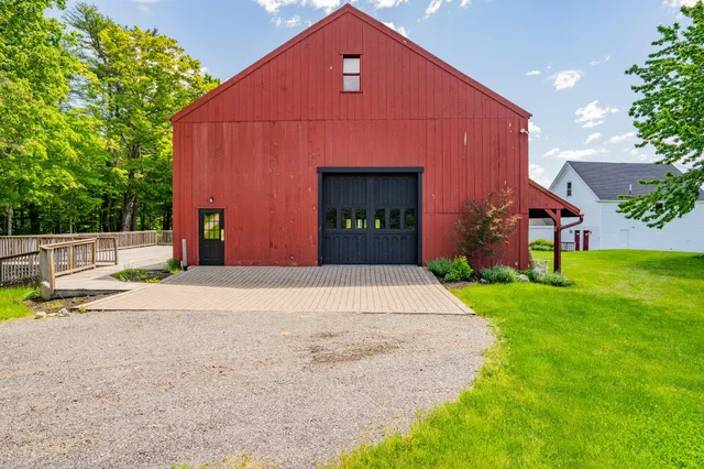 $1,800,000 | 284 Allen Road, Pownal, ME 04069