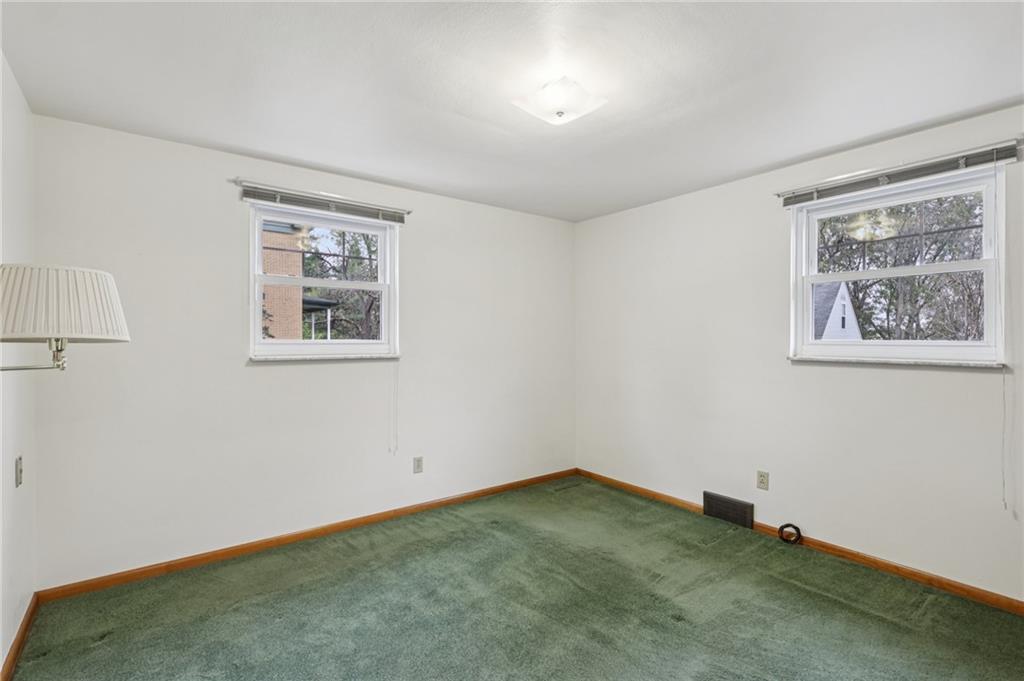 1110 Hulton Road Verona, PA 15147 - Photo 13 of 29