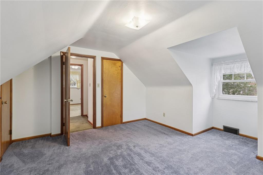 1110 Hulton Road Verona, PA 15147 - Photo 19 of 29