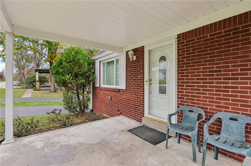 1110 Hulton Road Verona, PA 15147 - Photo 3 of 29