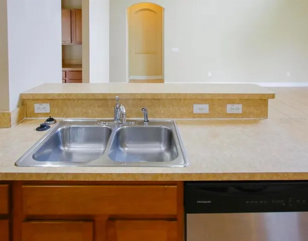 $2,300 | 4394 Edenrock Place, Spring Hill, FL 34609