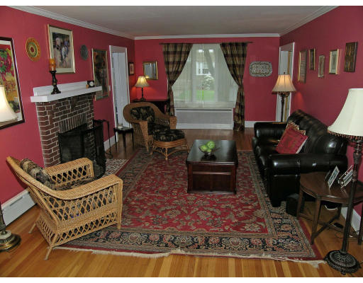 39 Horace Road Belmont, MA 02478 - Photo 3 of 11 Gallery Image 3