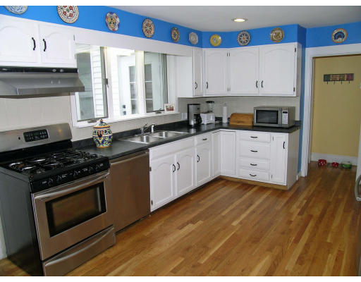 39 Horace Road Belmont, MA 02478 - Photo 6 of 11 Gallery Image 6