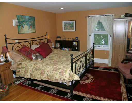 39 Horace Road Belmont, MA 02478 - Photo 8 of 11 Gallery Image 8