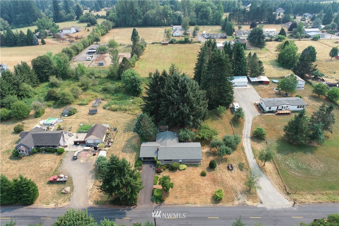 563 Quick Road Castle Rock, WA 98611 - Photo 2 of 29 Gallery Image 2