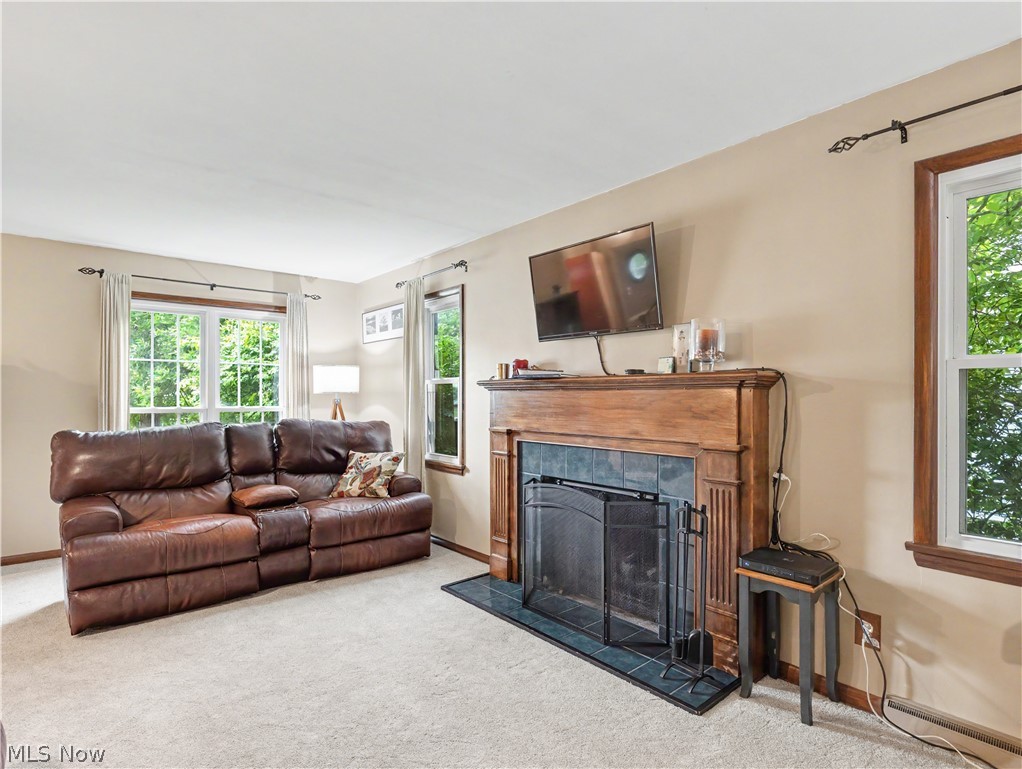 1660 Wiltshire Road Akron, OH 44313 - Photo 4 of 28