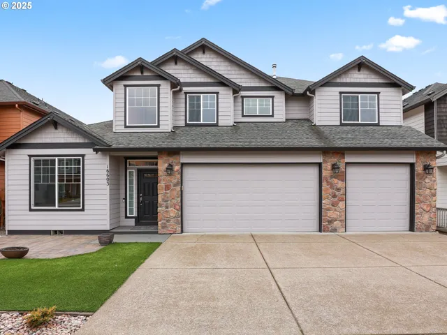 $713,000 | 16603 Southeast Eckert Lane, Damascus, OR 97089