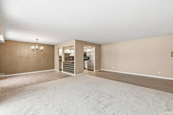 $190,000 | 1077 Greenleaf Boulevard, Unit 216, Elkhart, IN 46514