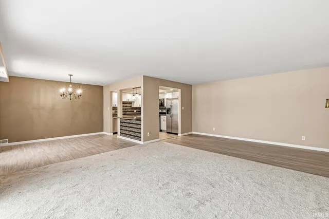 $195,000 | 1077 Greenleaf Boulevard, Unit 216, Elkhart, IN 46514