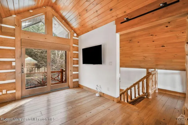 $1,899,000 | 22 The Loop, Windham, NY 12496