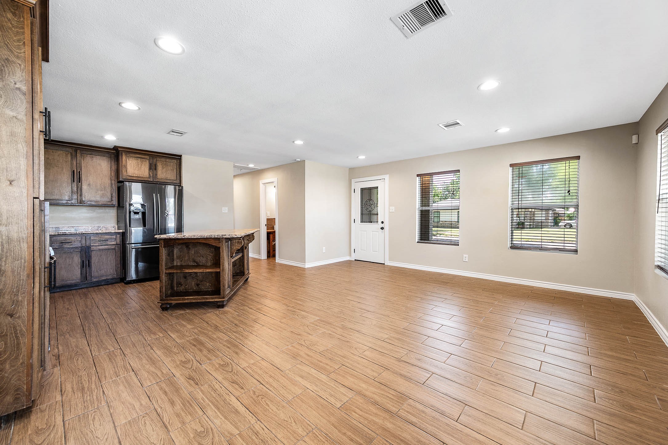 1603 Patrick Street Pasadena, TX 77506 - Photo 3 of 6