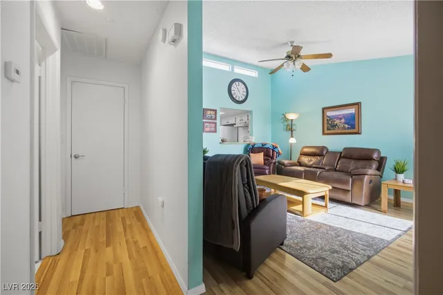 $200,000 | 2229 High Dunes Lane, Laughlin, NV 89029